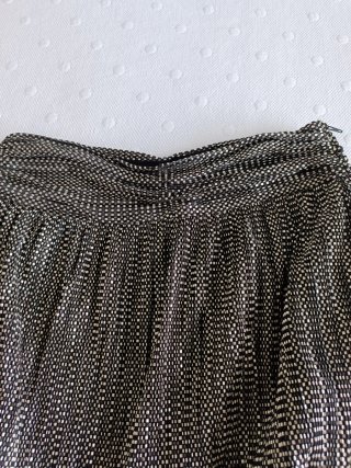 Falda Naf Naf dorada y negra sin estrenar