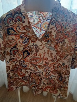 Camisola estampada colorida