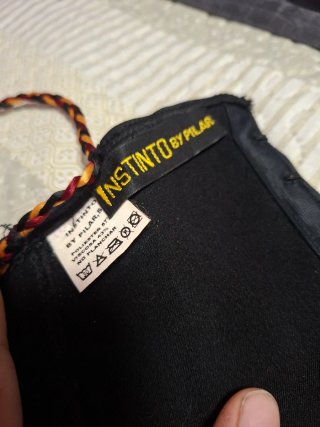 Conjunto falda y corpiño amarillo