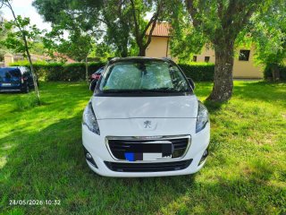 Peugeot 5008 2015