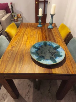 Mesa comedor madera maciza y 4 sillas