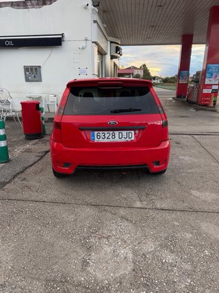 Ford Fiesta 2004
