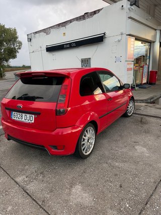 Ford Fiesta 2004