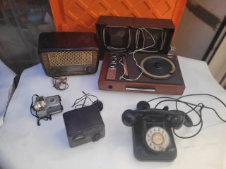 Lote Vitage: Radio, Tocadiscos, Teléfono, Cámara