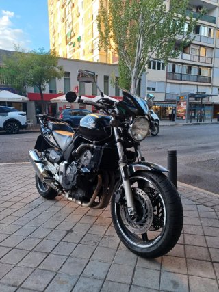 Honda CBF600N Negra