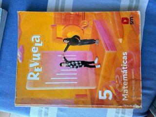 Libros 5º primaria matemáticas, frances y lengua