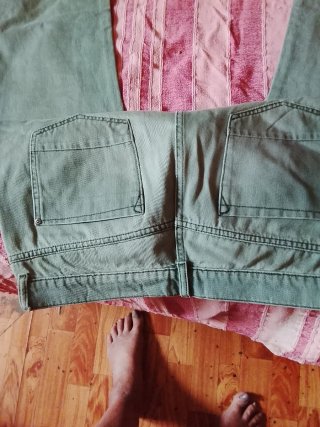 Pantalón gris verd