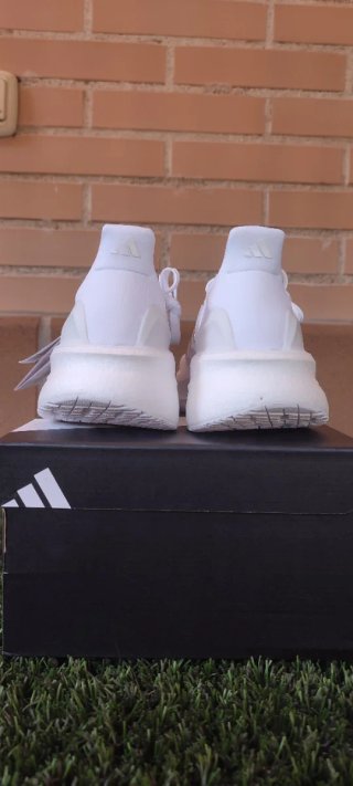 Adidas Ultraboost 5 Light Boost Blancas
