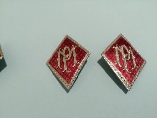 Insignias militares romboidales esmaltadas