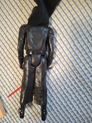 Figura Darth Vader con sable de luz