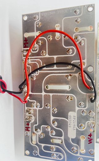 Crossover KEF