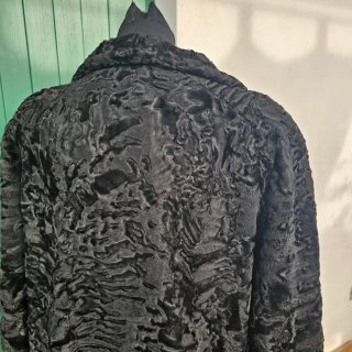 Pelliccia vera astrakan vintage nera