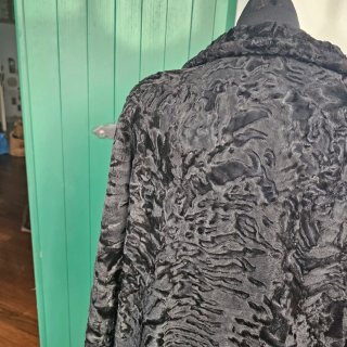 Pelliccia vera astrakan vintage nera
