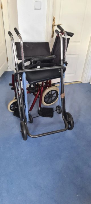 Silla de ruedas plegable dos andadores plegables