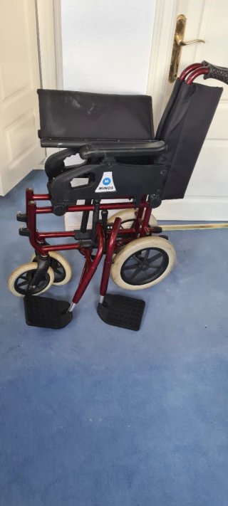 Silla de ruedas plegable dos andadores plegables