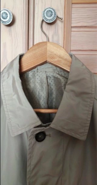 Gabardina hombre verde caqui