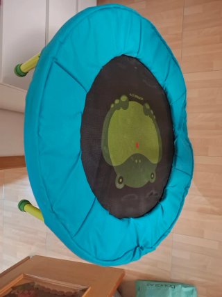 Cama elástica infantil azul
