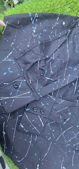 Camisa Negra Estampada Fórmula Joven Talla L. 5