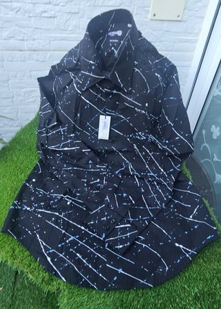 Camisa Negra Estampada Fórmula Joven Talla L. 5