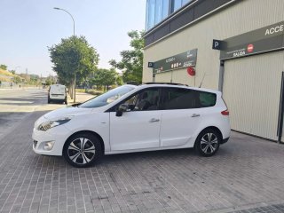 Renault Grand Scenic 2011