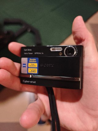 Cámara Sony Cyber-shot DSC-T9 Negra tarjeta 4gb