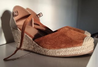 Cuñas esparto marrón