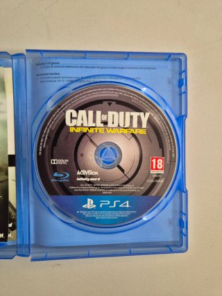 Call of Duty Infinite Warfare Legacy Edition PS4