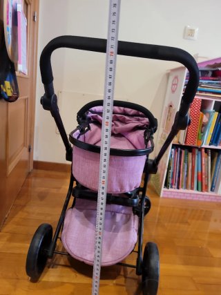 Carrito de muñecas rosa