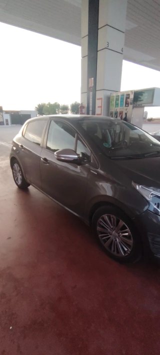 Peugeot 208 2017