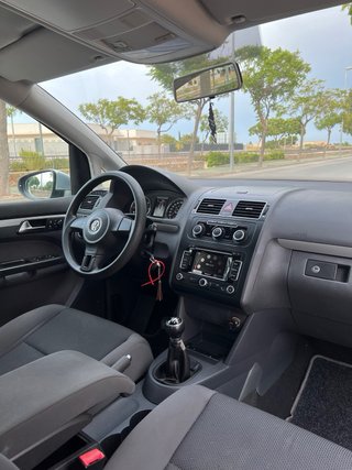 Volkswagen Touran Trendline 2011