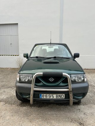 Nissan Terrano II 2001