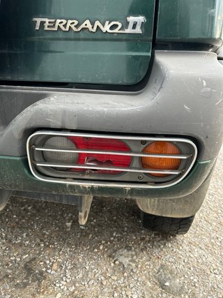 Nissan Terrano II 2001