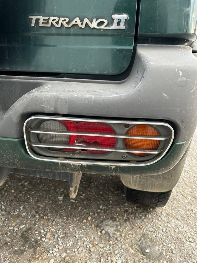 Nissan Terrano II 2001