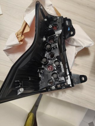 Faro Trasero Derecho Toyota Land Cruiser