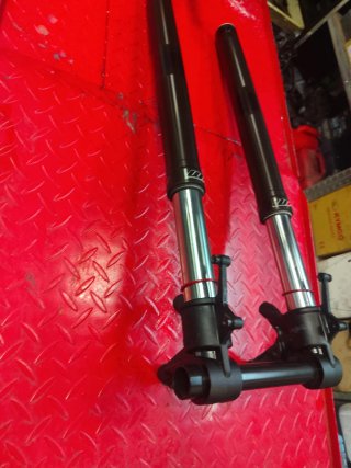 Horquillas KTM 790 con eje
