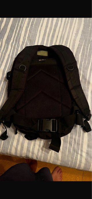 Mochila Táctica 40-50L Negra,varios compartimentos
