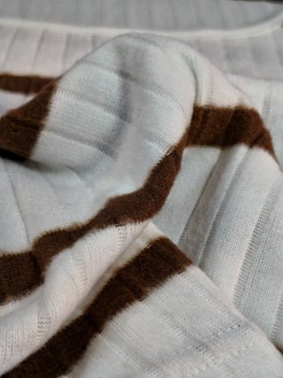 Camiseta para mujer blanca y marron, Talla S