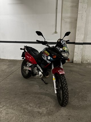 Suzuki Freewind 650 Trail