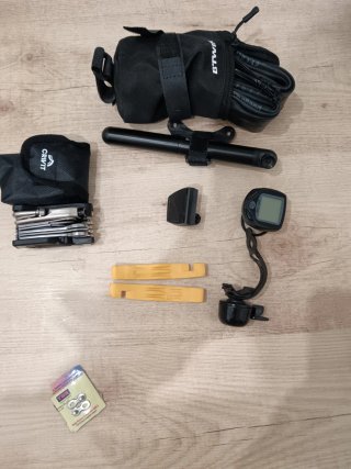 Kit Reparación Bicicleta + Accesorios
