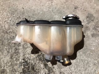 Vaso de expansion mercedes