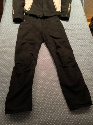 Equipación Dainese Cordura, avro y tempest