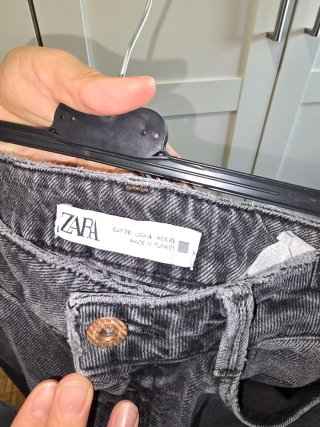 Pantalón Zara negro/gris Talla 36