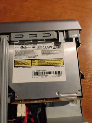 PC . Intel Core 2 Duo con grabadora. SIN HDD