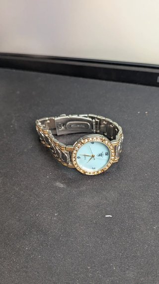 Reloj Bravo Bicolor Pedrería Nacarado