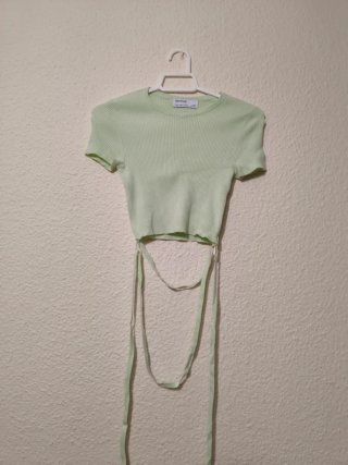 Camiseta Bershka verde talla única