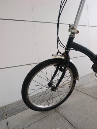 Bicicleta plegable negra