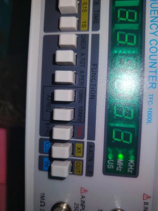 Frecuencímetro TFC-1000L 10Hz-1GHz