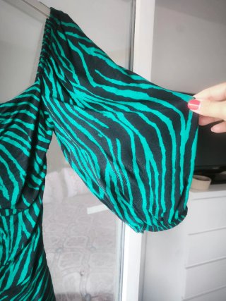 Vestido Zara corto estampado cebra