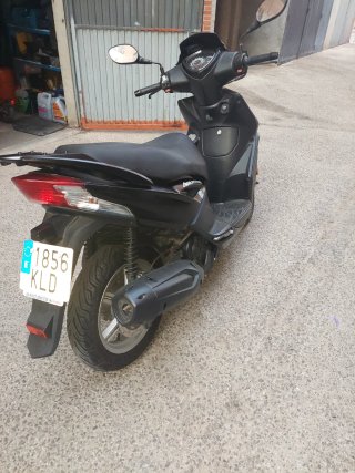 Kymco Agility City 125 Negra