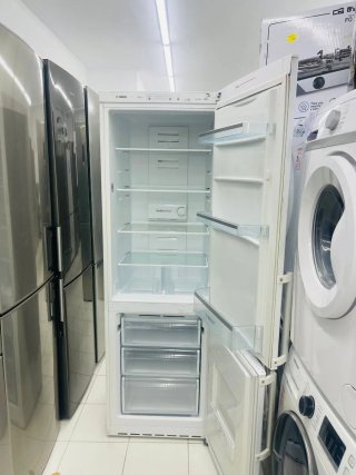 Nevera marca Bosch con garantía transporte